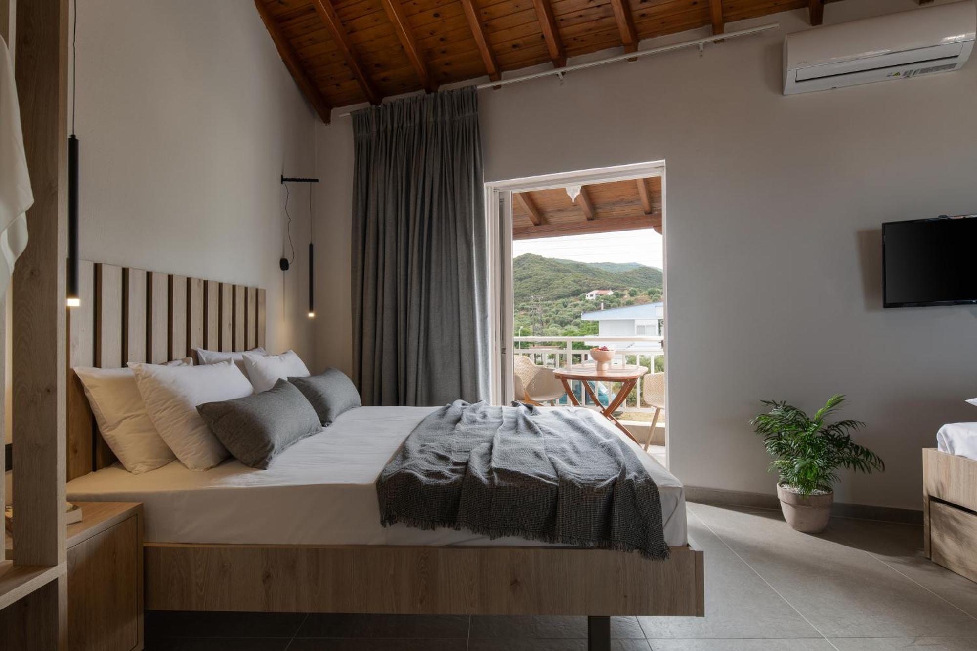 Erifili At Sarti Beach Apartments & Studios ภายนอก รูปภาพ