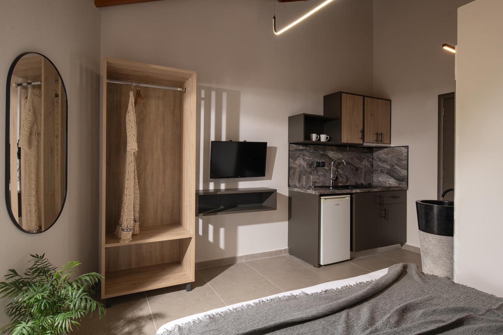 Erifili At Sarti Beach Apartments & Studios ภายนอก รูปภาพ